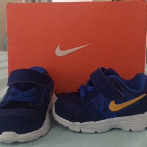 Nike Downshifter 6 Runner Navy/Royal/Yellow